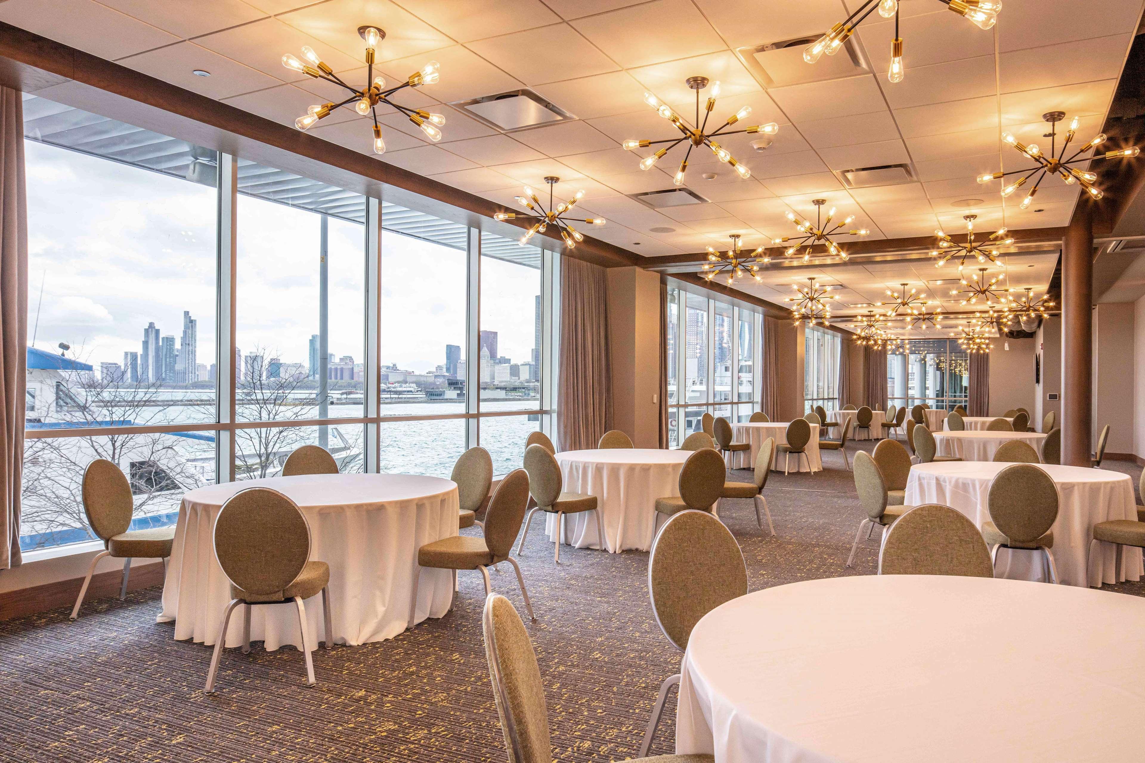 מלון Sable At Navy Pier Chicago, Curio Collection By Hilton מראה חיצוני תמונה